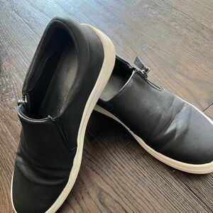 Kensie Soren Black Slip On Zipper Detail Flat Sneaker Womens Size 9